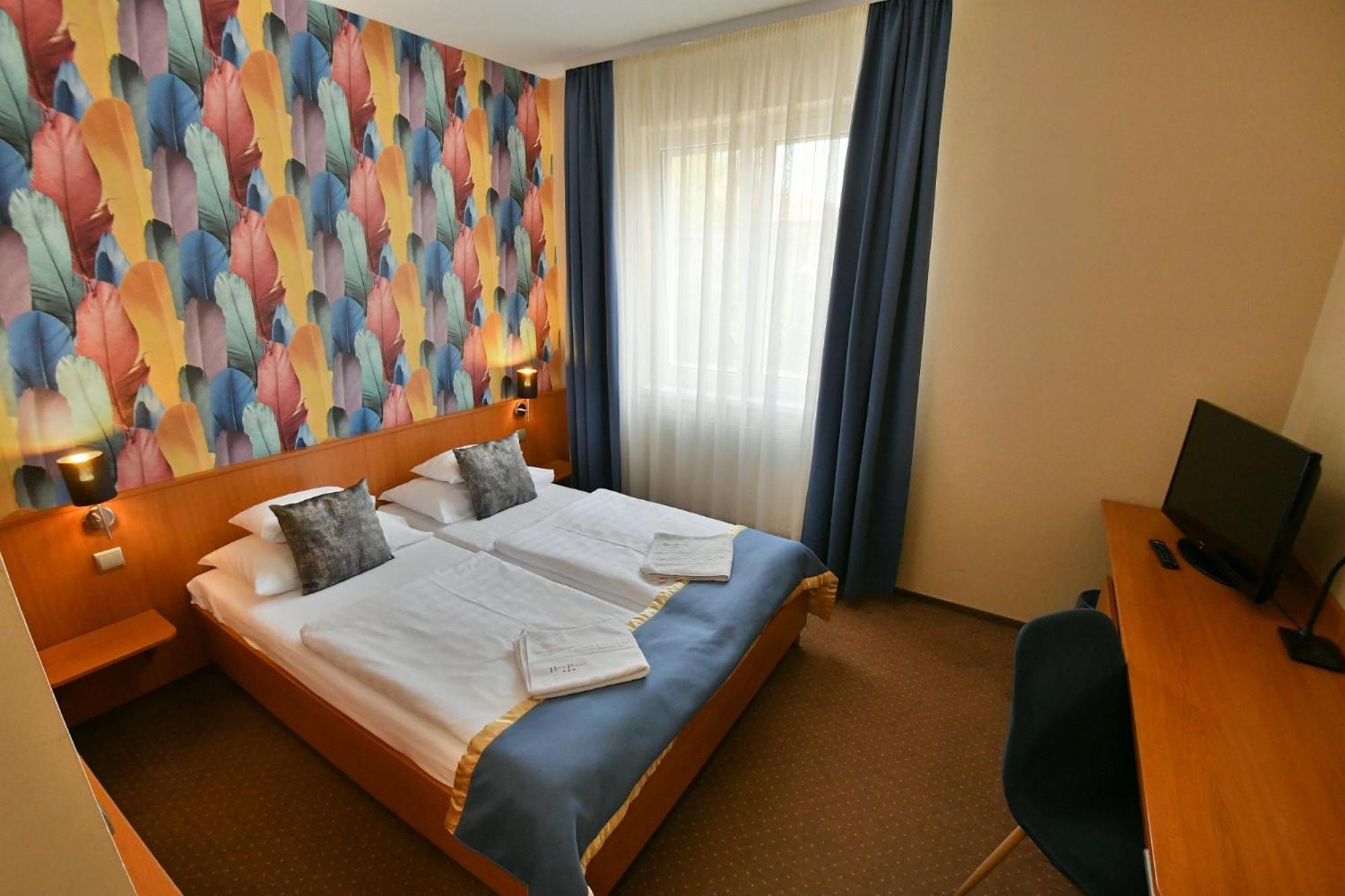 Hotel Platan Szekesfehervar Luaran gambar