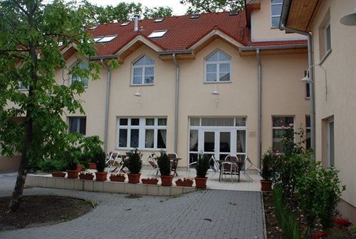Hotel Platan Szekesfehervar Luaran gambar